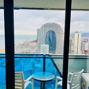 https://royal-sea-breeze-apartment.batumihotels.net